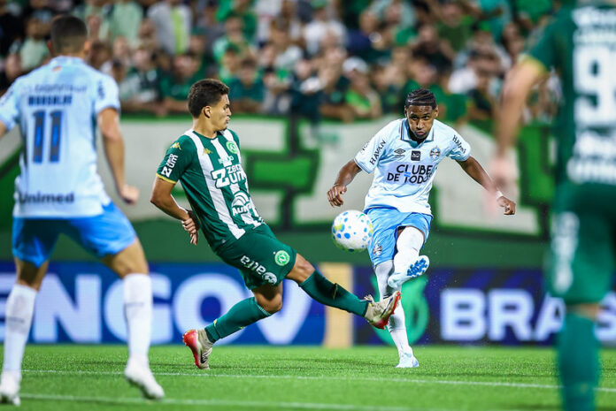 Chapecoense e Grêmio empatam pelo Brasileiro da Série A