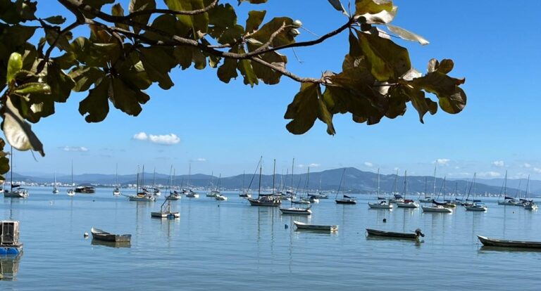 Santa Catarina inicia outono com calor e pancadas de chuva