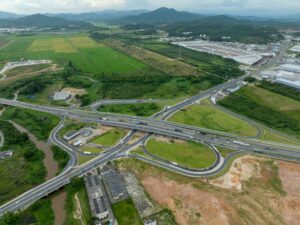 SC usa “isopor” e antecipa obra na BR-101