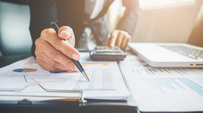 Erros no Imposto de Renda podem levar investidores à malha fina, alerta especialista