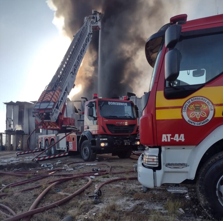 incêndio industrial São Ludgero