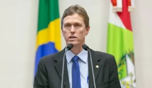 deputado Volney Weber quer ser suplente de Amin