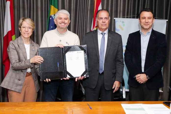 Blumenau Qualifica