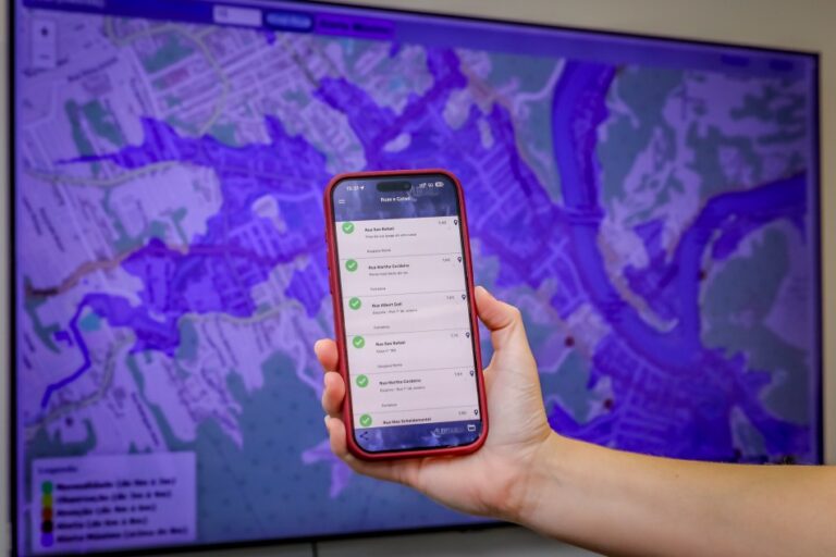 Blumenau amplia tecnologia do AlertaBlu e fortalece monitoramento contra eventos climáticos