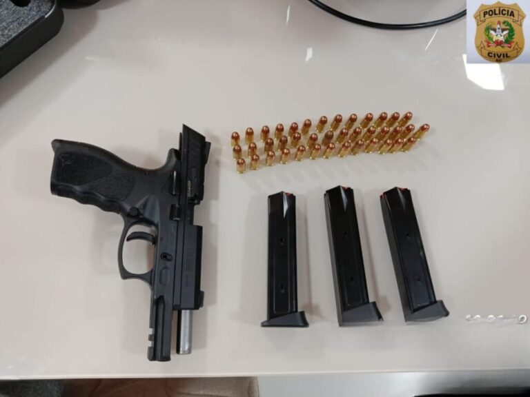 Polícia Civil apreende arma durante investigação de violência doméstica em Joinville