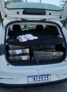 PRF apreende 403 kg de maconha em Joinville