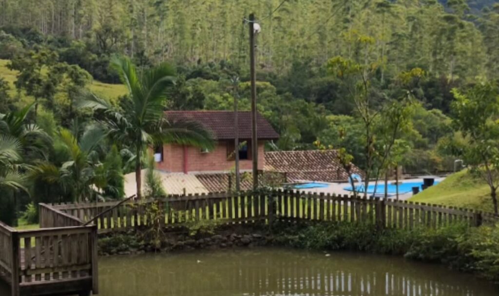 De professora a anfitriã: aposentada transforma propriedade em destino de turismo rural em Lauro Müller