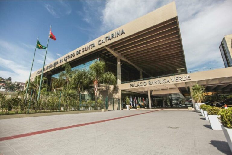 Alesc entra em recesso parlamentar até 31 de julho