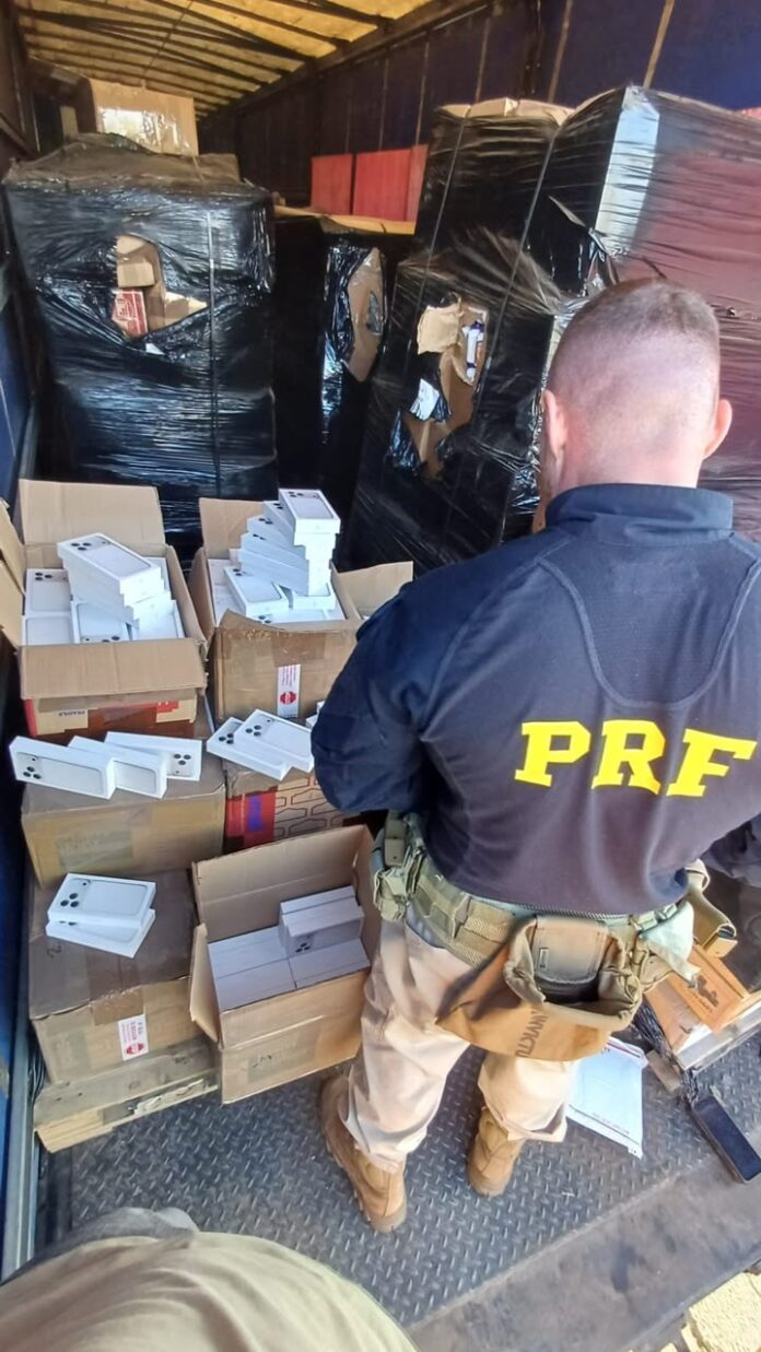 apreensão de carga milionária da PRF