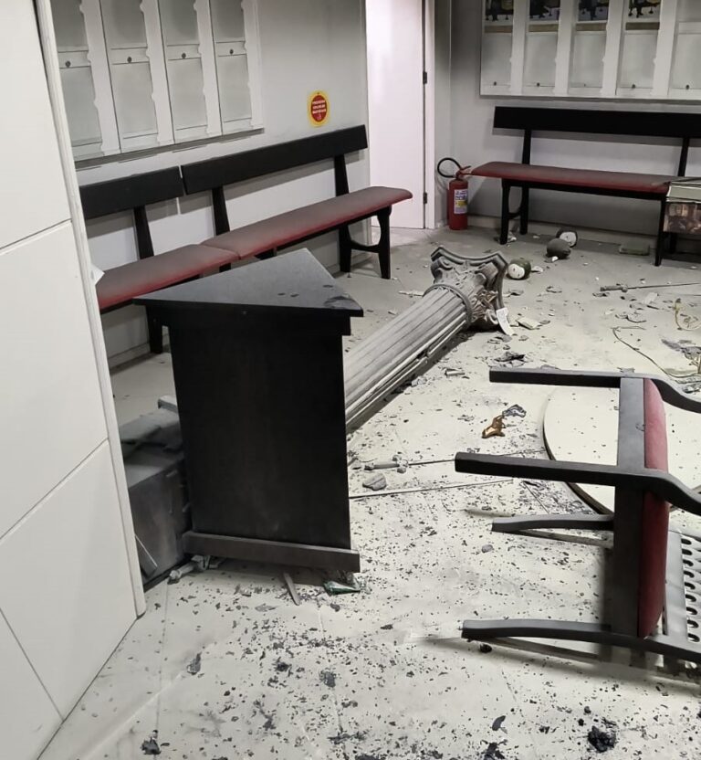 ataque à maçonaria em Tubarão