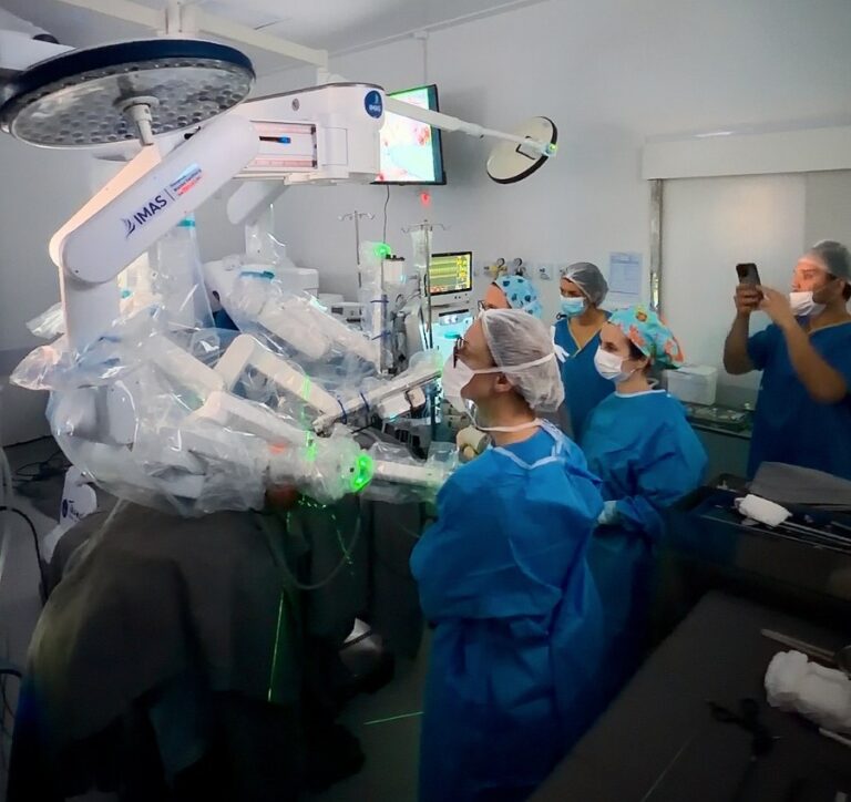 cirurgia robótica pediátrica SC