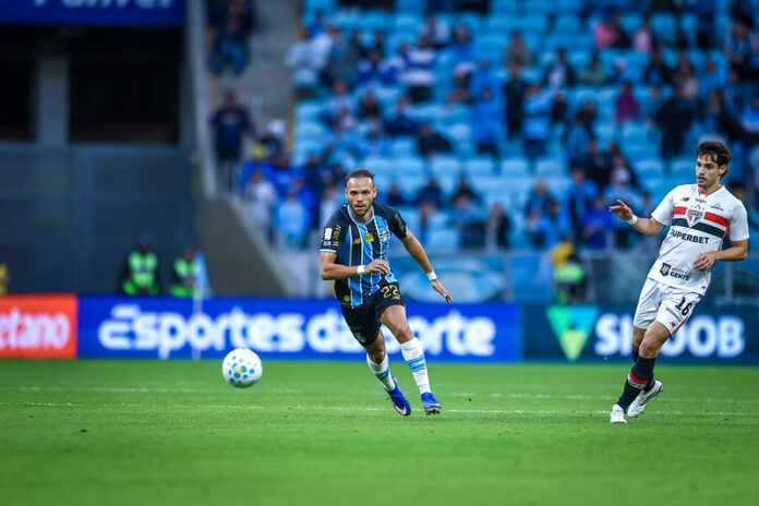 Grêmio reage, deixa o Z-4 e avança às quartas da Copa do Brasil