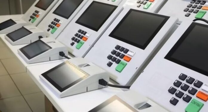 Santa Catarina distribui cerca de 19 mil urnas eletrônicas aos locais de votação para as Eleições 2026.
